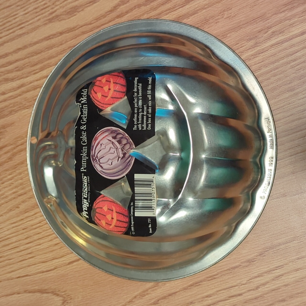 Pumpkin cake/gelatin mold
